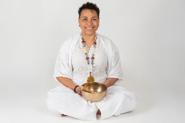 jeune-geneve-se-reposer-jeunant-guerir-microbiote-intermittent-nutrition-sonotherapie-diete-alimentation-jeuner-mediation-yoga-sejours-bains-sonores-spa-etude-chuv-randonnee